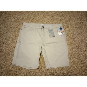 Lee Riders Midrise Bermuda Tan Shorts NWT Ladies size 18M